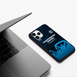 Чехол iPhone 11 Pro матовый Manchester United legendary форма фанатов, цвет: 3D-черный — фото 2