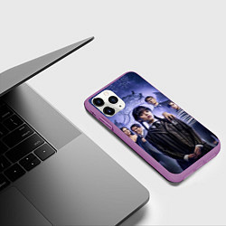 Чехол iPhone 11 Pro матовый Семейка Уэнсдэй, цвет: 3D-фиолетовый — фото 2