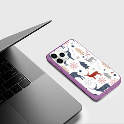 Чехол iPhone 11 Pro матовый Олени в новогоднем лесу, цвет: 3D-фиолетовый — фото 2