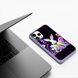 Чехол iPhone 11 Pro матовый Кролик в цветах на черном фоне, цвет: 3D-светло-сиреневый — фото 2