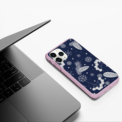 Чехол iPhone 11 Pro матовый Зимние ягоды и шишки на синем фоне, цвет: 3D-розовый — фото 2
