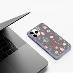 Чехол iPhone 11 Pro матовый Красно-серые елочки и снежинки, цвет: 3D-светло-сиреневый — фото 2