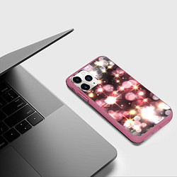 Чехол iPhone 11 Pro матовый Сияние розовых и золотых блесток на черном фоне, цвет: 3D-малиновый — фото 2