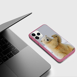 Чехол iPhone 11 Pro матовый Белый медведь разминается, цвет: 3D-малиновый — фото 2