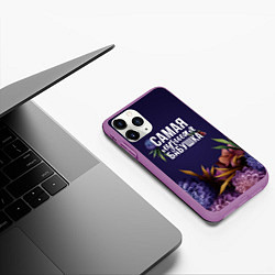 Чехол iPhone 11 Pro матовый Самая лучшая бабушка в цветах, цвет: 3D-фиолетовый — фото 2