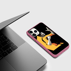 Чехол iPhone 11 Pro матовый Брюс Ли арт, цвет: 3D-малиновый — фото 2