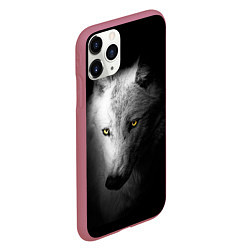 Чехол iPhone 11 Pro матовый Волк в полной тьме, цвет: 3D-малиновый — фото 2