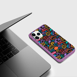 Чехол iPhone 11 Pro матовый Halloween colorful pumpkins, ghosts, spiders, цвет: 3D-фиолетовый — фото 2