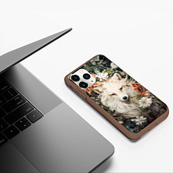 Чехол iPhone 11 Pro матовый Белая лисица в кустах цветов, цвет: 3D-коричневый — фото 2