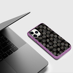 Чехол iPhone 11 Pro матовый Заключённые в круг буквы R или Я на шестах, цвет: 3D-фиолетовый — фото 2