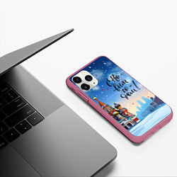 Чехол iPhone 11 Pro матовый С новым годом Москва, цвет: 3D-малиновый — фото 2