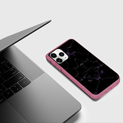 Чехол iPhone 11 Pro матовый Фиолетовые трещины, цвет: 3D-малиновый — фото 2