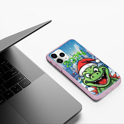 Чехол iPhone 11 Pro матовый Маленький дракон Грин, цвет: 3D-розовый — фото 2