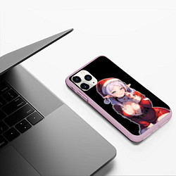 Чехол iPhone 11 Pro матовый Фрирен и новогодний костюм, цвет: 3D-розовый — фото 2