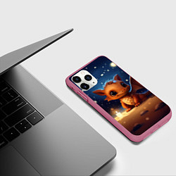 Чехол iPhone 11 Pro матовый Милый дракончик под снегом, цвет: 3D-малиновый — фото 2