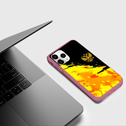 Чехол iPhone 11 Pro матовый Имперский герб россии краски, цвет: 3D-малиновый — фото 2