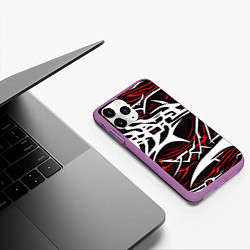 Чехол iPhone 11 Pro матовый Белые и красные агрессивные линии на чёрном фоне, цвет: 3D-фиолетовый — фото 2