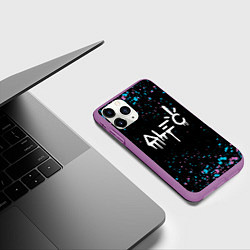 Чехол iPhone 11 Pro матовый Alec monopoly graffiti брызги, цвет: 3D-фиолетовый — фото 2