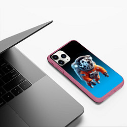 Чехол iPhone 11 Pro матовый Далматинец космонавт в открытом космосе, цвет: 3D-малиновый — фото 2