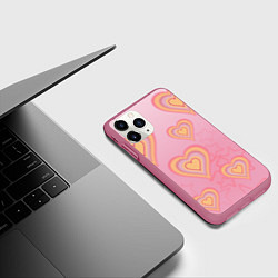 Чехол iPhone 11 Pro матовый Сердца градиент, цвет: 3D-малиновый — фото 2
