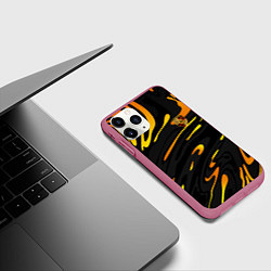 Чехол iPhone 11 Pro матовый Porsche - Желтые разводы, цвет: 3D-малиновый — фото 2