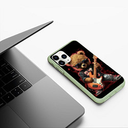 Чехол iPhone 11 Pro матовый Плюшевый медведь музыкант с гитарой, цвет: 3D-салатовый — фото 2