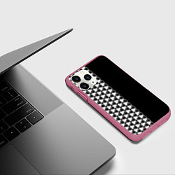 Чехол iPhone 11 Pro матовый Белые треугольники на чёрном фоне, цвет: 3D-малиновый — фото 2