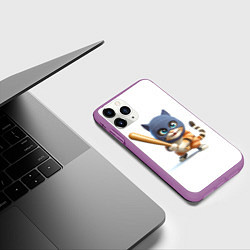 Чехол iPhone 11 Pro матовый Прикольный котёнок с бейсбольной битой и в балакла, цвет: 3D-фиолетовый — фото 2