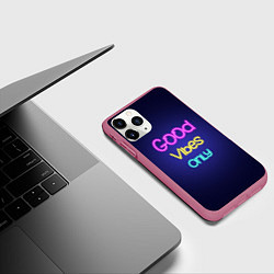 Чехол iPhone 11 Pro матовый Только хорошие вибрации неон - good vibes only, цвет: 3D-малиновый — фото 2