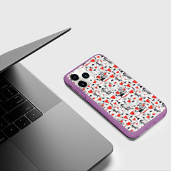 Чехол iPhone 11 Pro матовый Котики держат сердечки, цвет: 3D-фиолетовый — фото 2