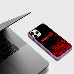 Чехол iPhone 11 Pro матовый Roblox красные краски, цвет: 3D-фиолетовый — фото 2