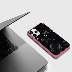 Чехол iPhone 11 Pro матовый Пузыри на черном фоне, цвет: 3D-малиновый — фото 2