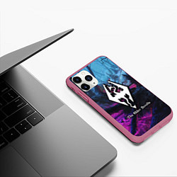 Чехол iPhone 11 Pro матовый Skyrim game steel, цвет: 3D-малиновый — фото 2