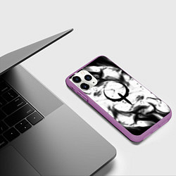 Чехол iPhone 11 Pro матовый Quake fire black, цвет: 3D-фиолетовый — фото 2