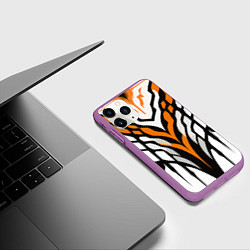 Чехол iPhone 11 Pro матовый Агрессивные чёрно-оранжевые полосы на белом фоне, цвет: 3D-фиолетовый — фото 2