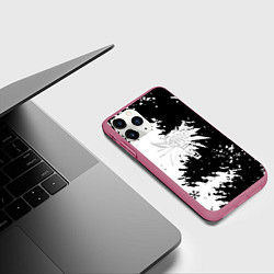 Чехол iPhone 11 Pro матовый Ведьмак снежинки, цвет: 3D-малиновый — фото 2