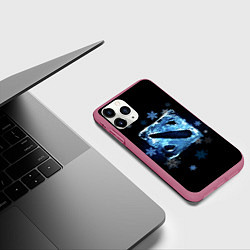 Чехол iPhone 11 Pro матовый Dota 2 - ice, цвет: 3D-малиновый — фото 2