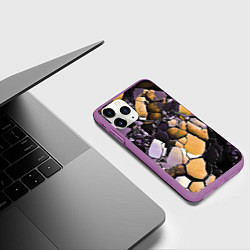 Чехол iPhone 11 Pro матовый Чёрно-жёлтый камень, цвет: 3D-фиолетовый — фото 2