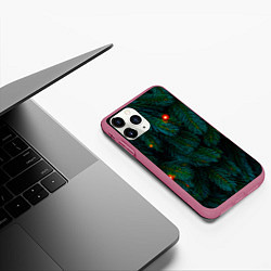 Чехол iPhone 11 Pro матовый Еловые ветви, цвет: 3D-малиновый — фото 2