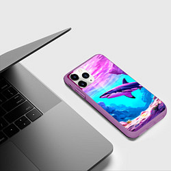 Чехол iPhone 11 Pro матовый Акула в розовом сиянии, цвет: 3D-фиолетовый — фото 2