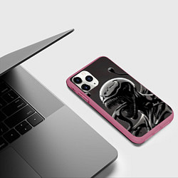 Чехол iPhone 11 Pro матовый Веном - ядовитая слизь, цвет: 3D-малиновый — фото 2