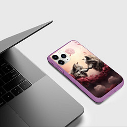 Чехол iPhone 11 Pro матовый Нежность хищников, цвет: 3D-фиолетовый — фото 2