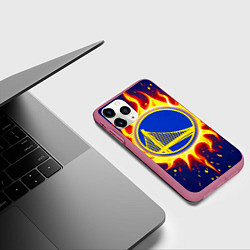 Чехол iPhone 11 Pro матовый Голден Стэйт Уорриорз в огне, цвет: 3D-малиновый — фото 2
