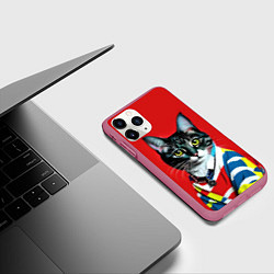 Чехол iPhone 11 Pro матовый Милая кисуля в модном пуловере - поп-арт, цвет: 3D-малиновый — фото 2