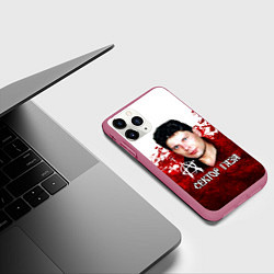 Чехол iPhone 11 Pro матовый Юрий Хой бело-красный фон, цвет: 3D-малиновый — фото 2