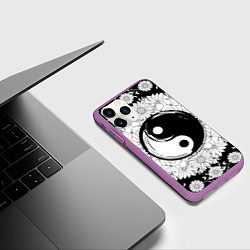Чехол iPhone 11 Pro матовый Инь янь цветы с котами, цвет: 3D-фиолетовый — фото 2