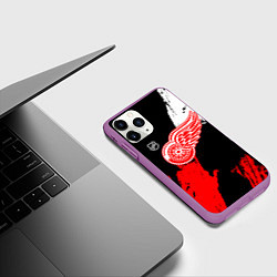 Чехол iPhone 11 Pro матовый Детройт Ред Уингз - брызги краска на черном фоне, цвет: 3D-фиолетовый — фото 2