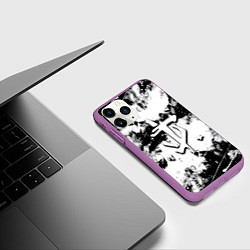 Чехол iPhone 11 Pro матовый Doom краски всплеск белые, цвет: 3D-фиолетовый — фото 2