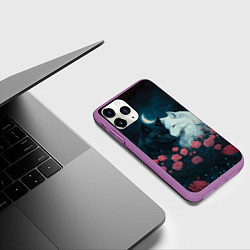 Чехол iPhone 11 Pro матовый Влюбленные волки и розы, цвет: 3D-фиолетовый — фото 2