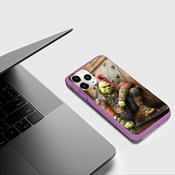 Чехол iPhone 11 Pro матовый Шрек в панковских шмотках, цвет: 3D-фиолетовый — фото 2
